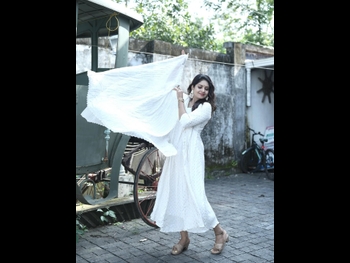  alt="Gayathri Arun"