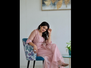  alt="Gayathri Arun"