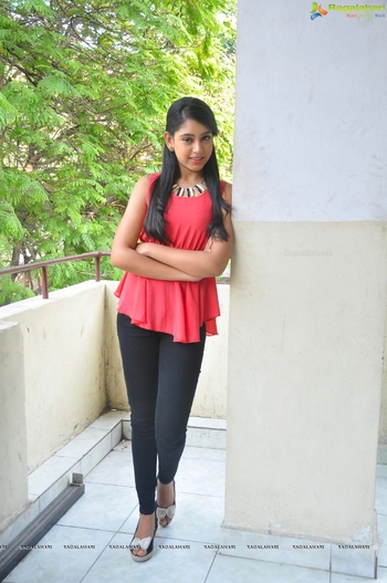 Niti Taylor