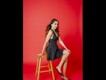  alt="Niti Taylor"
