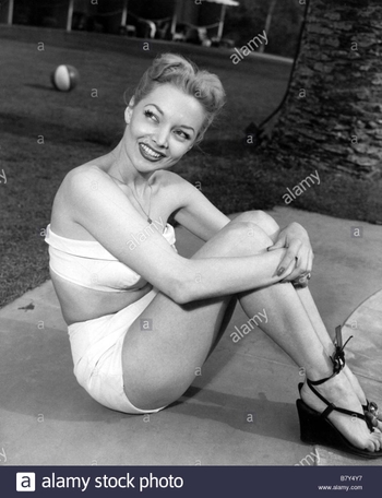 Mari Blanchard