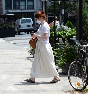 Rose Leslie