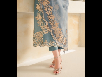  alt="Sana Javed"