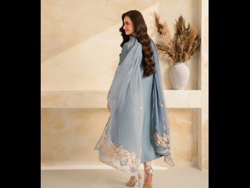  alt="Sana Javed"