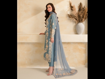  alt="Sana Javed"