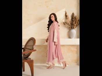  alt="Sana Javed"