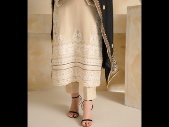  alt="Sana Javed"