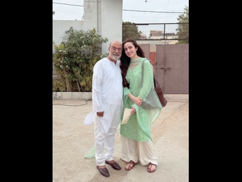  alt="Sana Javed"