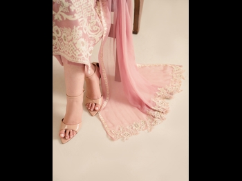  alt="Sana Javed"