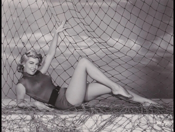  alt="Dorothy Malone"