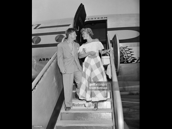  alt="Martha Vickers"