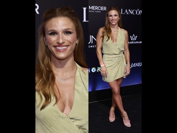  alt="Jade Barbosa"