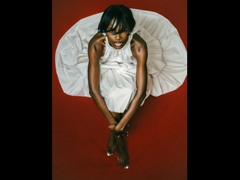  alt="Leomie Anderson"