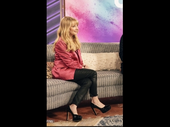  alt="Melissa Rauch"
