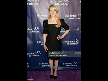  alt="Melissa Rauch"