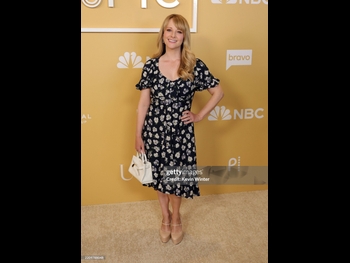  alt="Melissa Rauch"
