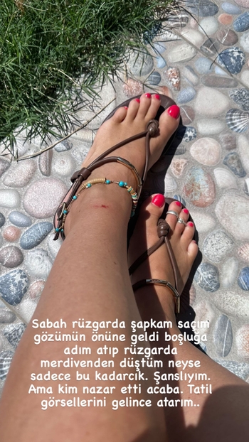 KAROLIN FISEKCI Feet AZNudeFeet 