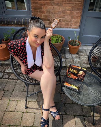 Gizzi Erskine