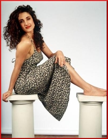 Melina Kanakaredes