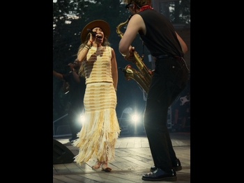  alt="Lauren Daigle"