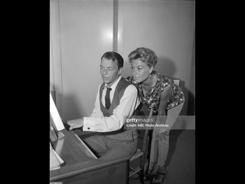  alt="Mitzi Gaynor"