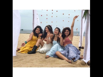  alt="Sapna Pabbi"