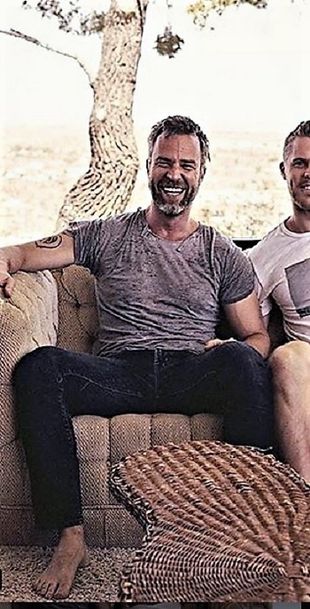 JR Bourne