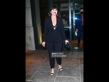  alt="Casey Wilson"