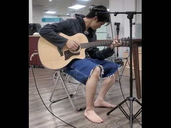  alt="Mark Lee"