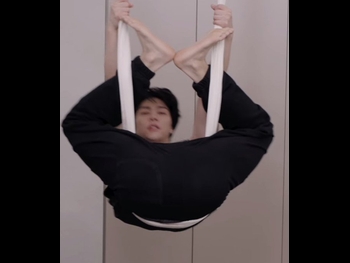  alt="Johnny Suh"