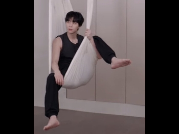  alt="Johnny Suh"