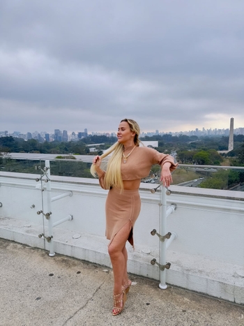 Lola Melnick