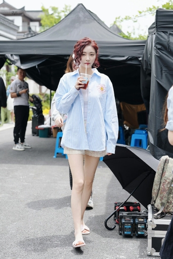 Jiaqi Xu