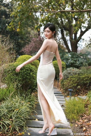 Jiaqi Xu