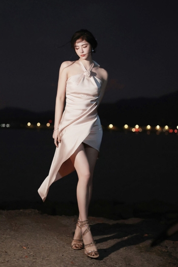Jiaqi Xu
