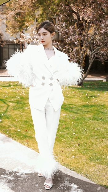 Jiaqi Xu