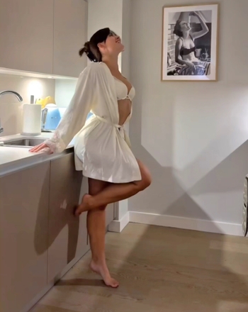 Elle Edwards