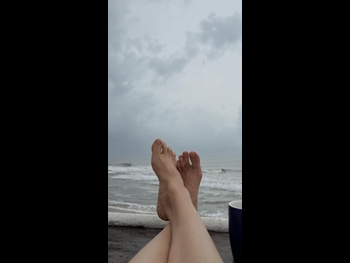  alt="Amruta Khanvilkar"