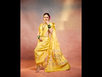  alt="Amruta Khanvilkar"