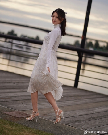 Sisley Choi