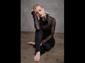  alt="Olivia Rose Keegan"