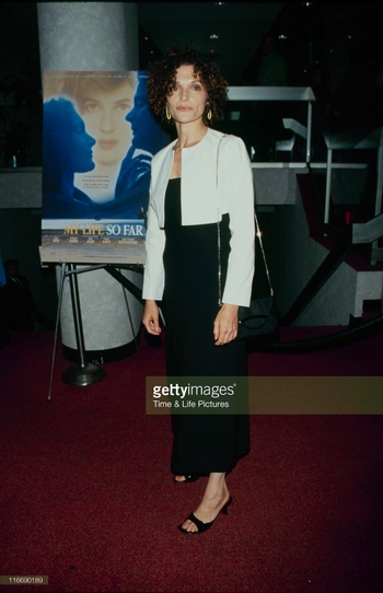 Mary Elizabeth Mastrantonio