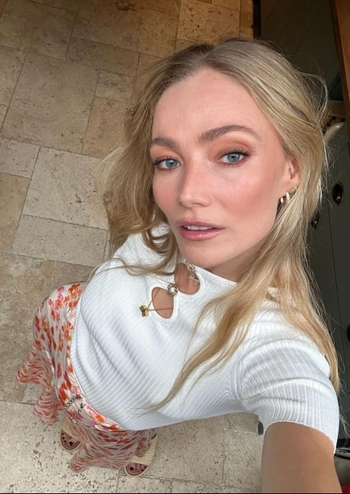 Clara Paget