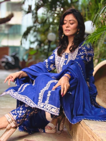 Falaq Naaz