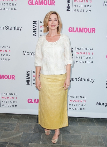 Sharon Lawrence (I)