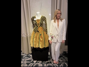  alt="Jessy Schram"
