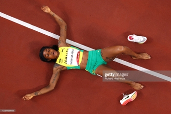 Elaine Thompson