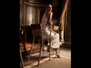  alt="Toni Garrn"