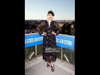  alt="Desiree Akhavan"