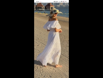  alt="Mona Farouq"